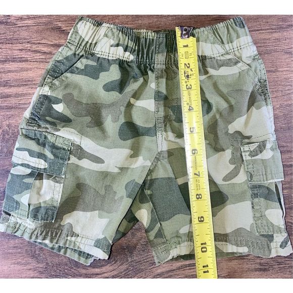 Children's Place Size 18-24 Months Camouflage Army Green Shorts - Picture 2 of 6